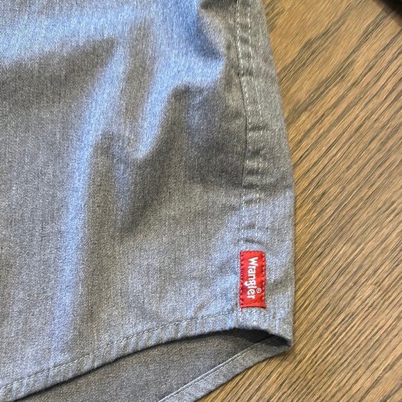 Wrangler Gray Casual Button Down Shirt - Picture 4 of 4
